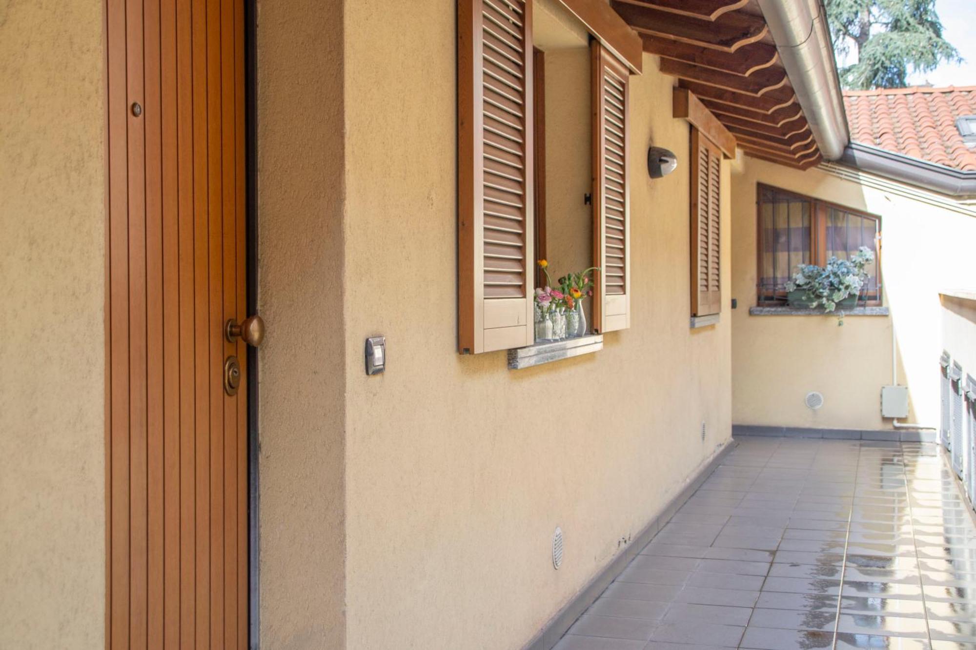 Small Island In Milan Apartment Exterior foto